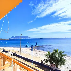 getares-playa-apartamento-nuevo.es-andalucia.com/