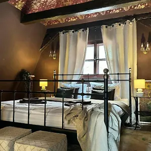 2-floor Traditional Apartment